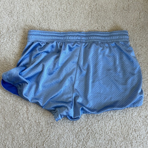 Nike Womens Mesh Running Shorts with Embroidered Swoosh in Medium - Picture 3 of 5